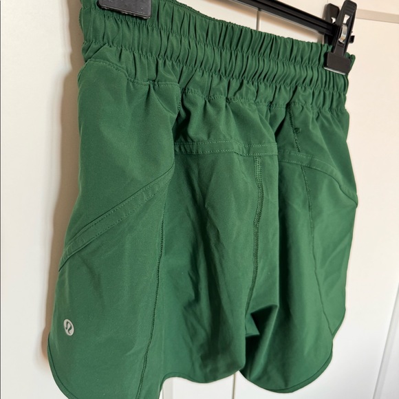 Lululemon Hottie Shorts 5” - Picture 1 of 5